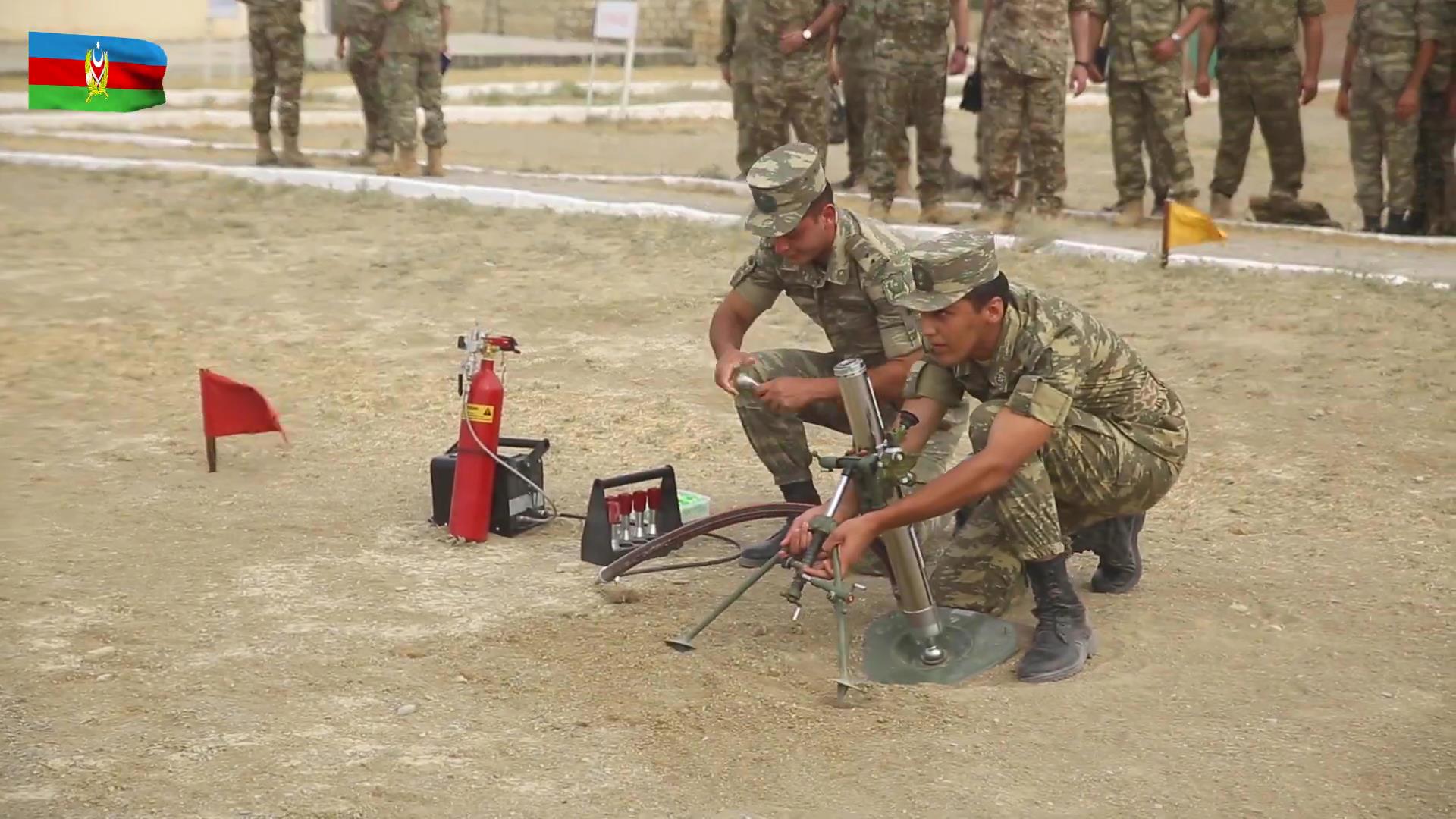 Azerbaijan Army operator converted its 60mm mortar into simulator by replacing the barrel and retaining all the other mortar parts.